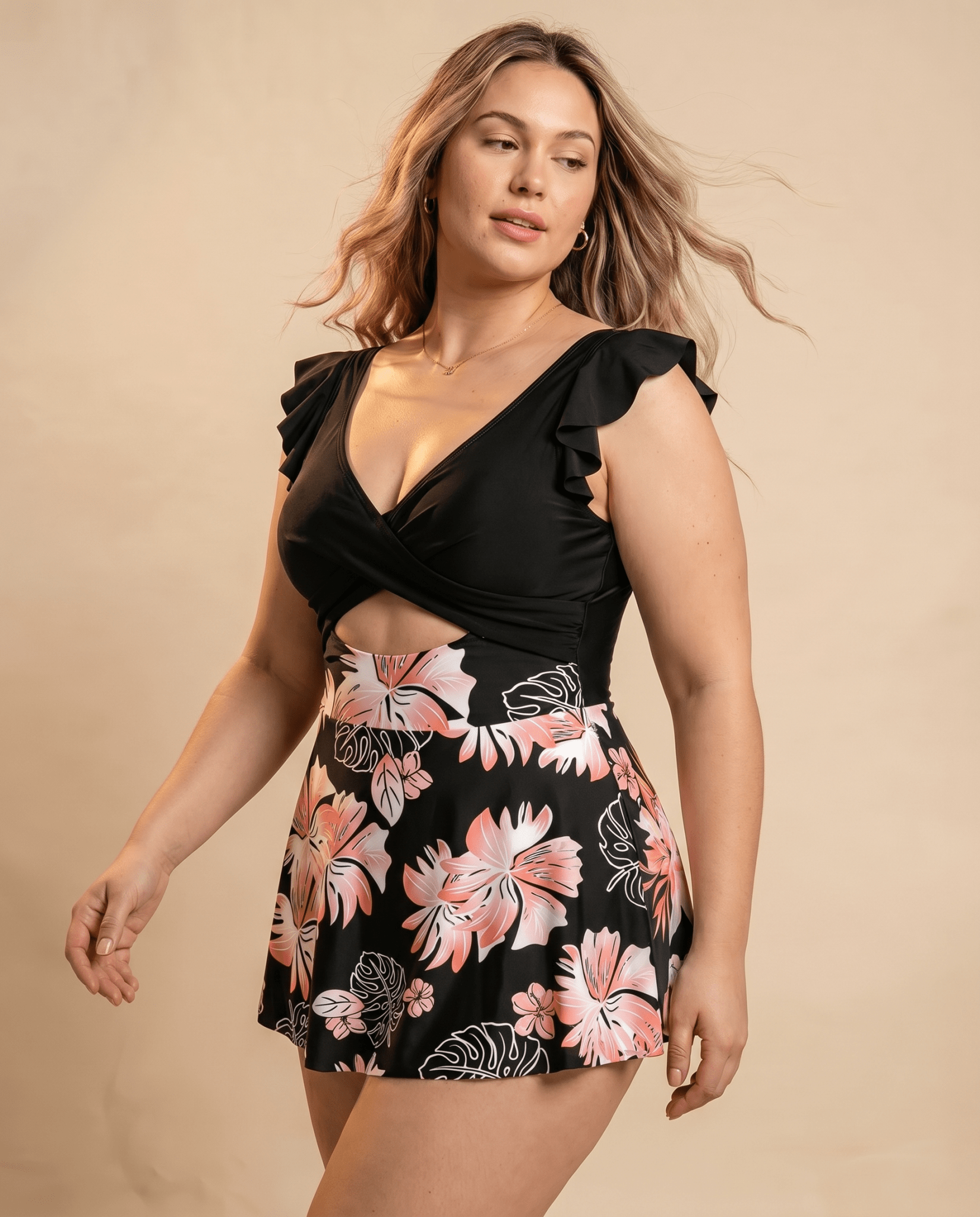 Women's Casual Flounced One-piece Swimsuit - Hexalty